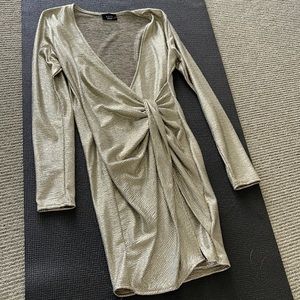 Vici Luminescent Long Sleeve Twist Dress